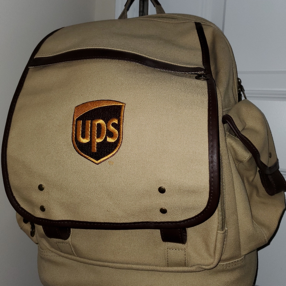 UPS BACKPACK ..NEW